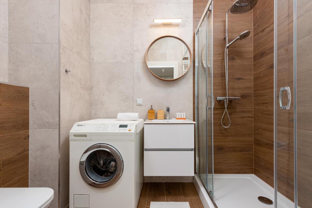 Forum Wola Jana Kazimierza Apartment By Noclegi Renters Warsaw Exterior photo